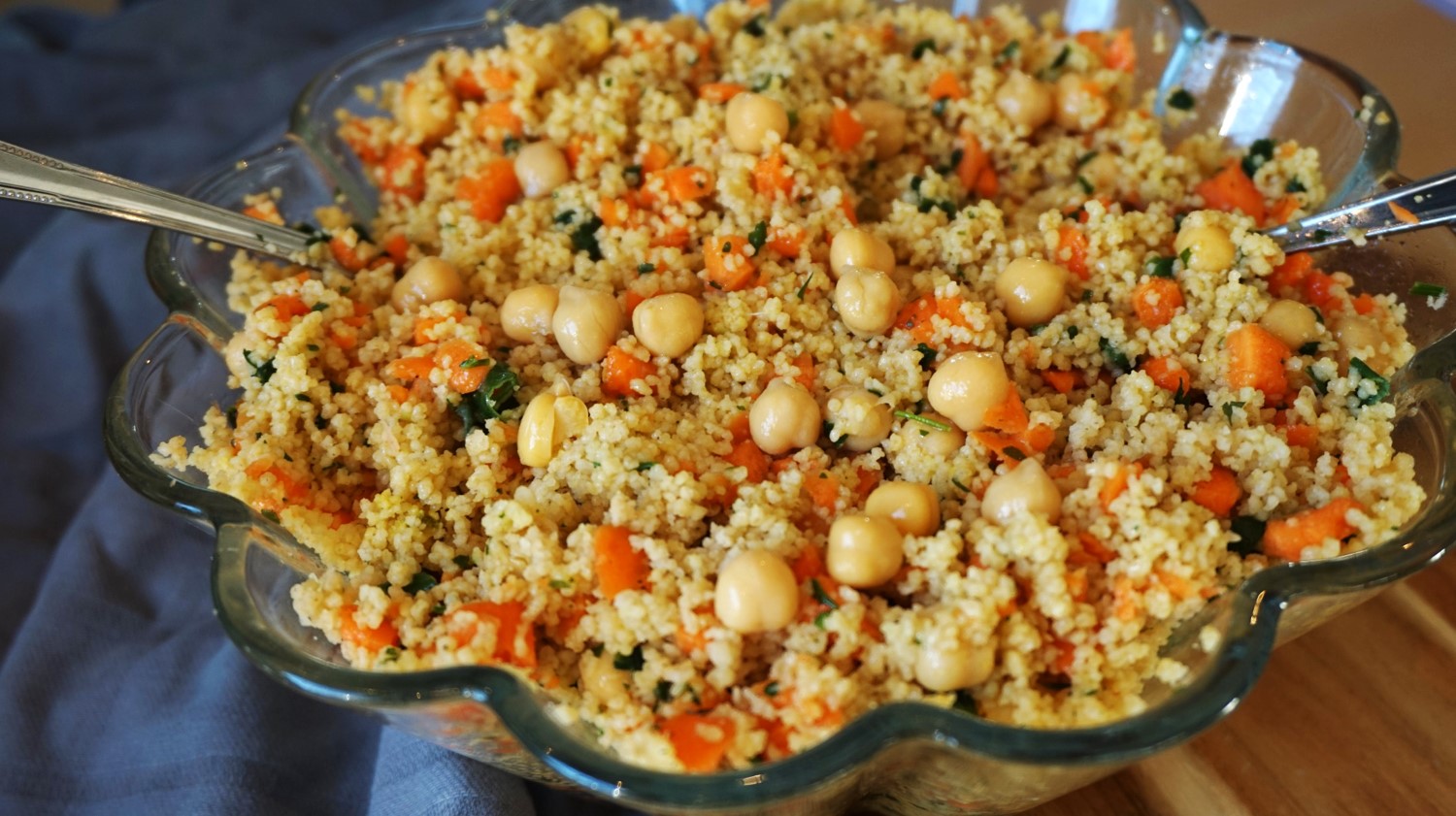 Couscous-Salat mit Kichererbsen - Vanys Küche - Rezeptideen mit