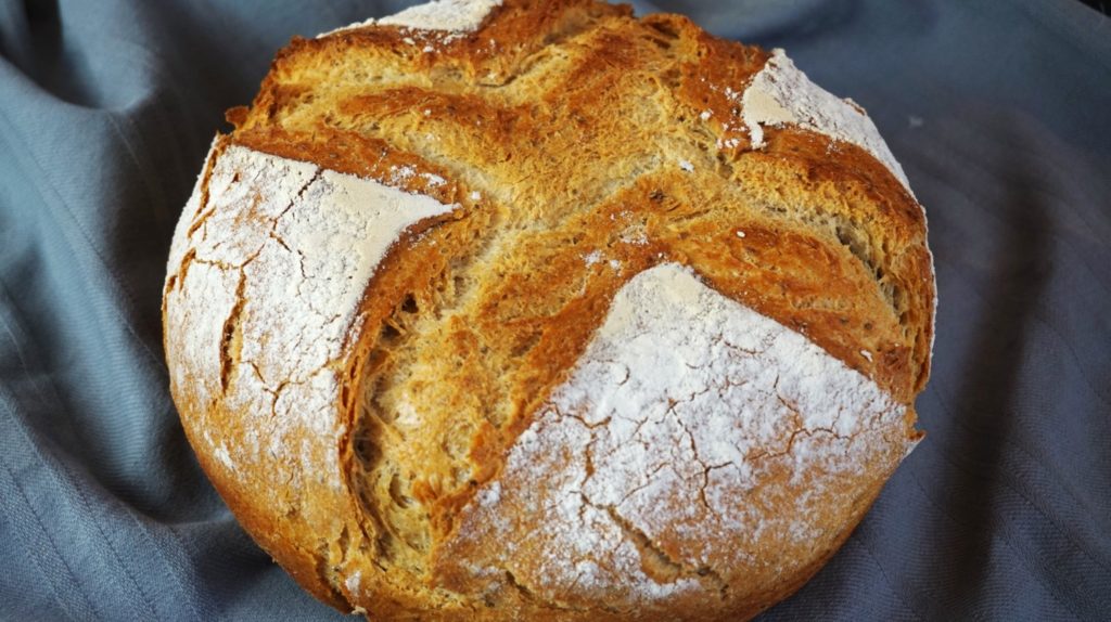 Kirschkuchen mit Mandelhaube - Vanys Küche - Rezeptideen mit Videoanleitung