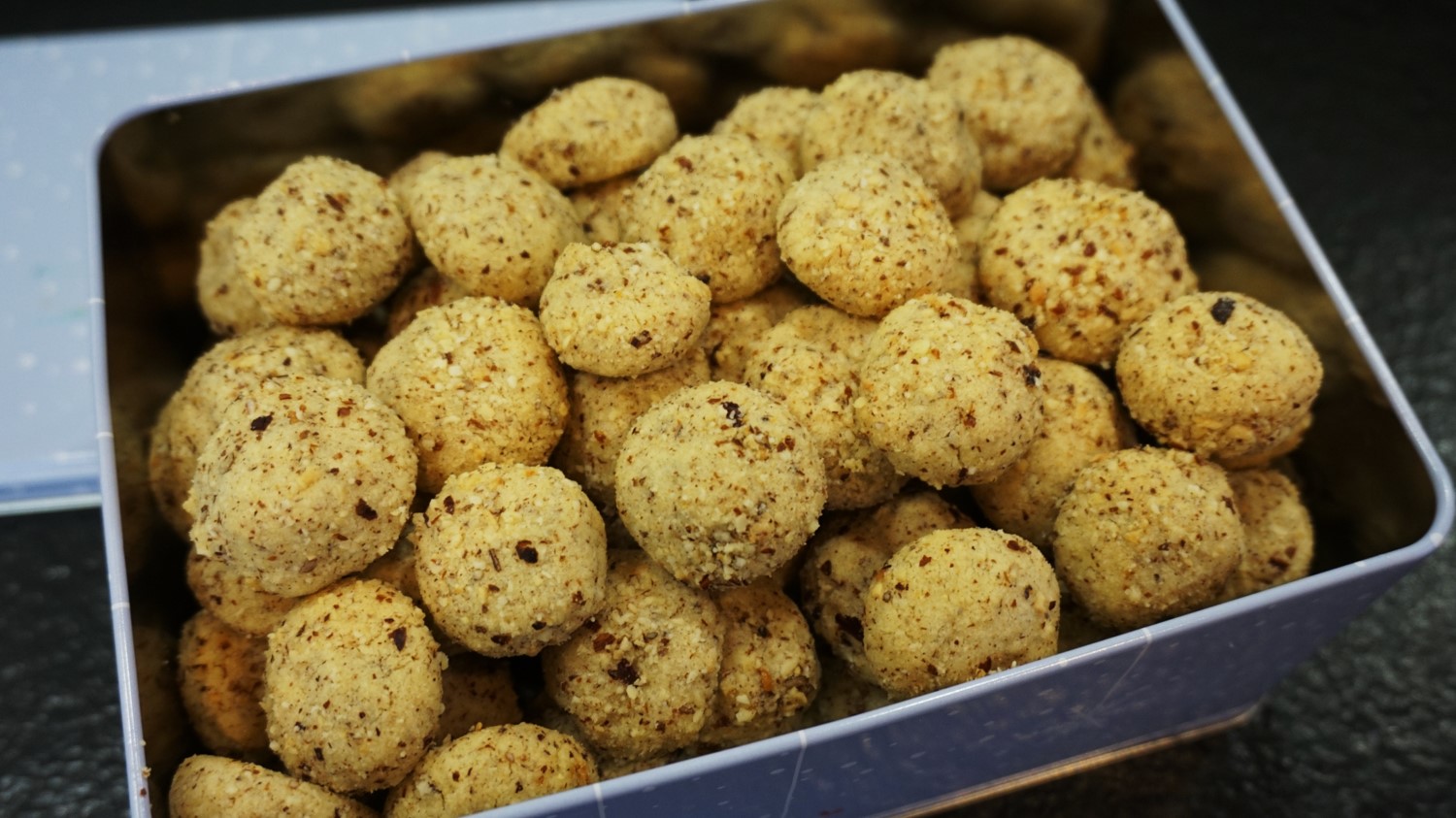 Mandel-Nuss-Kugeln - Vanys Küche - Rezeptideen mit Videoanleitung