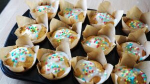 Mehr über den Artikel erfahren Konfetti-Muffins