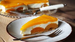 Mehr über den Artikel erfahren Aprikosen-Frischkäse-Torte